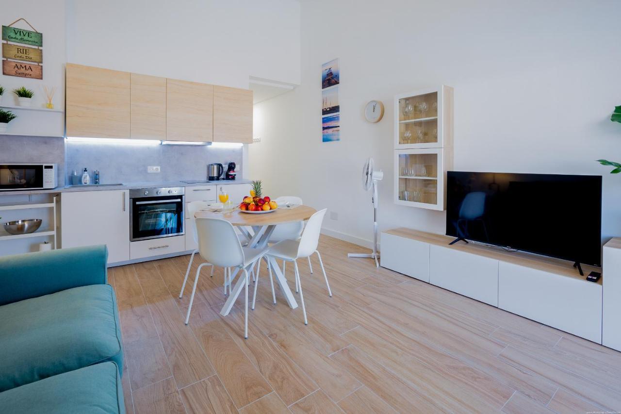 Bright & Stylish Apartment In Chipeque, Los Cristianos Арона Экстерьер фото